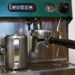 espresso machine steam wand frothing milk